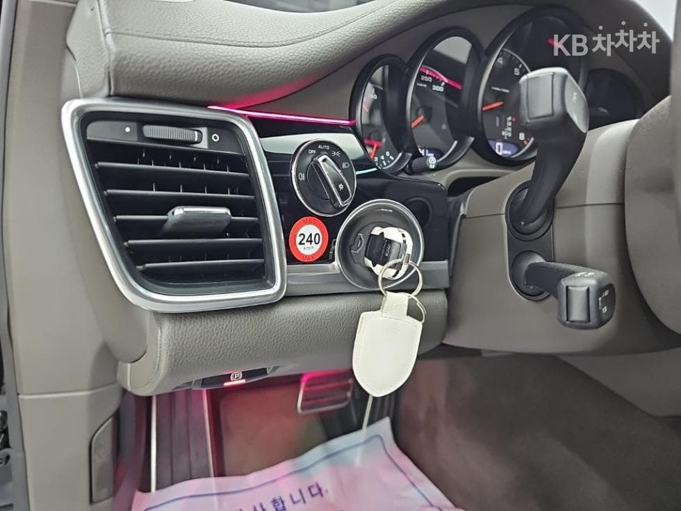 Porsche 파나메라3.6 AWD 970 - 17