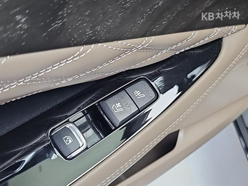 Киа K82.5L бензин Signature Специал (специален признак/издание) - 14