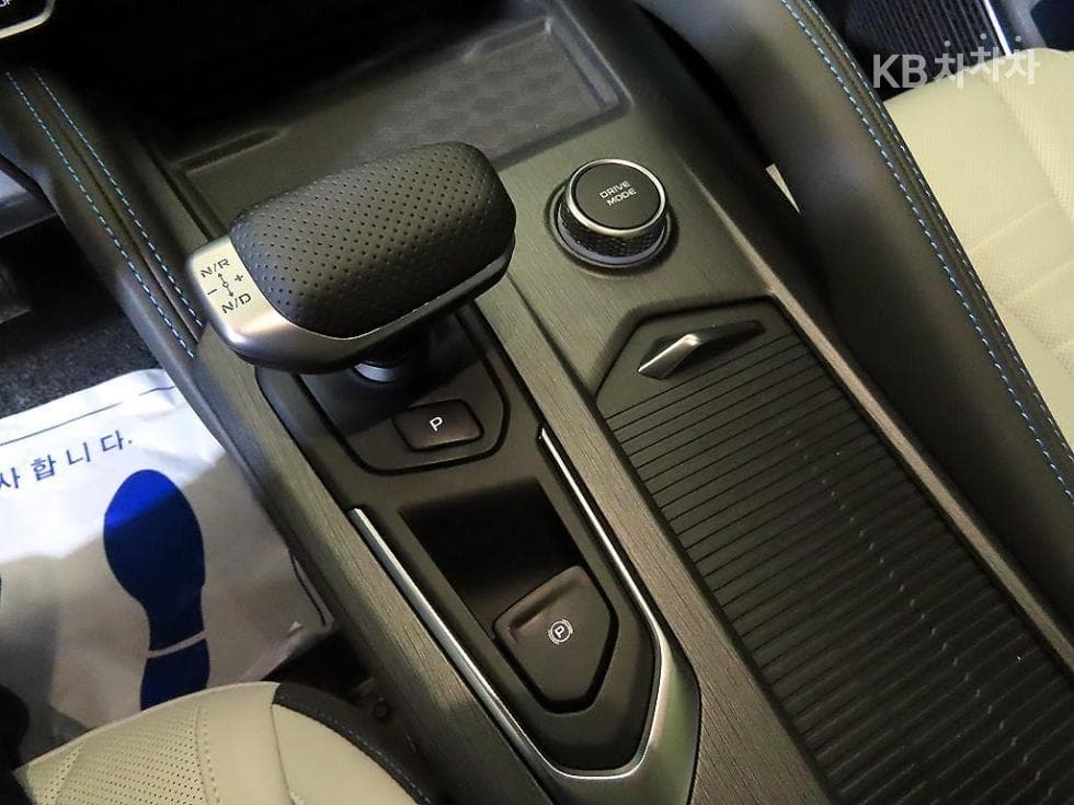 Рено Корея 필랑트1.5 E-TECH 에스프리 알핀 2WD Стандартен - 12