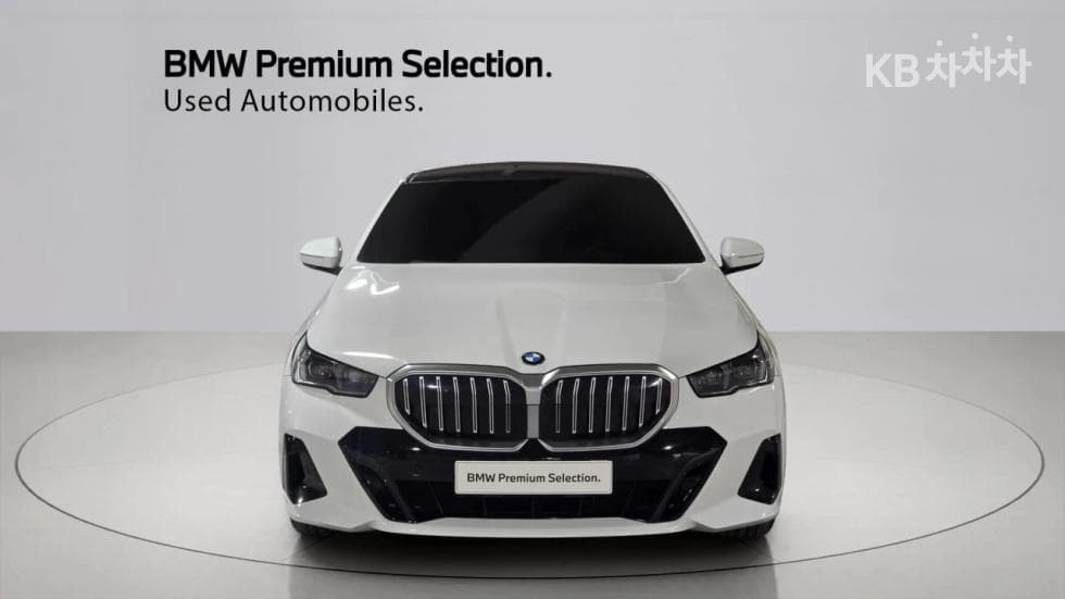 BMW Нов5 Серия(G60)520i M Sport - 3