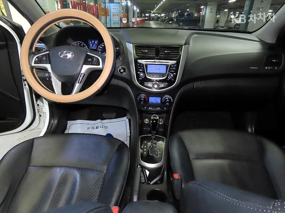 Хюндай Акцент(신형)1.4 VVT Premium - 10