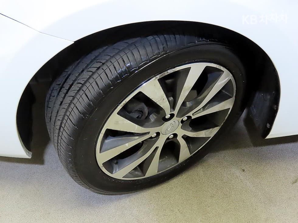 Хюндай Акцент(신형)1.4 VVT Premium - 18
