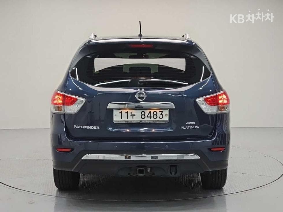 Нисан 패스파Местен더3.5 4x4 SE - 3