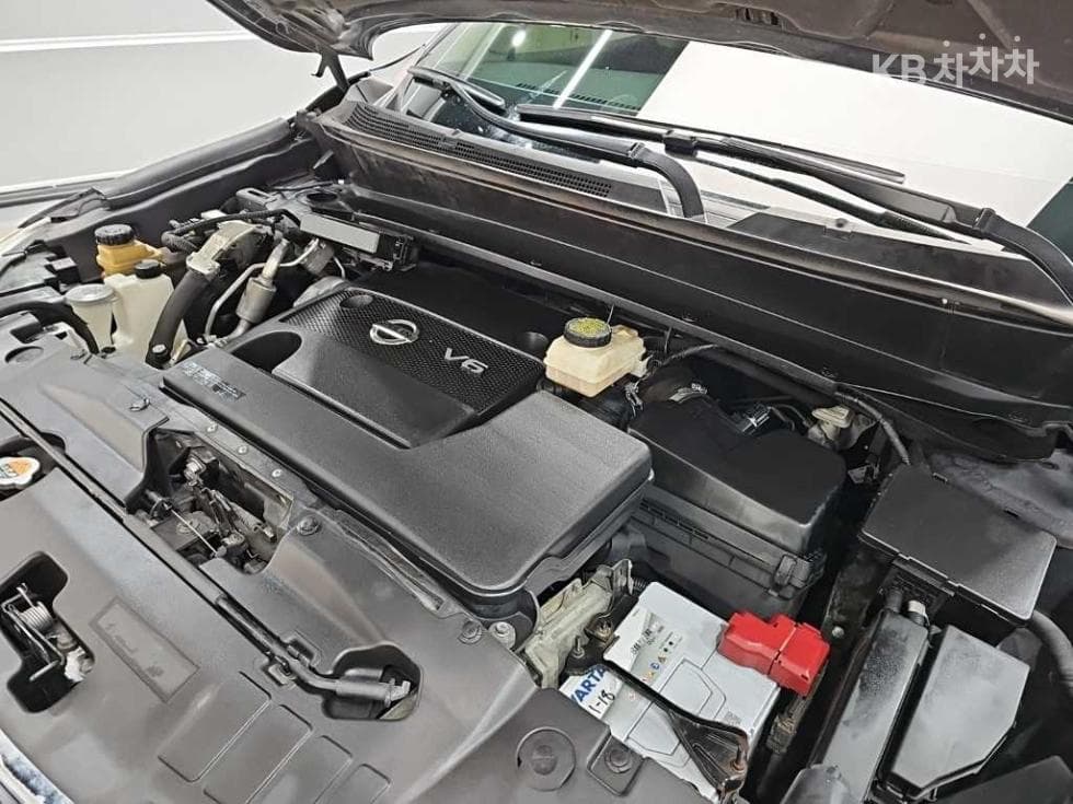 Нисан 패스파Местен더3.5 4x4 SE - 5