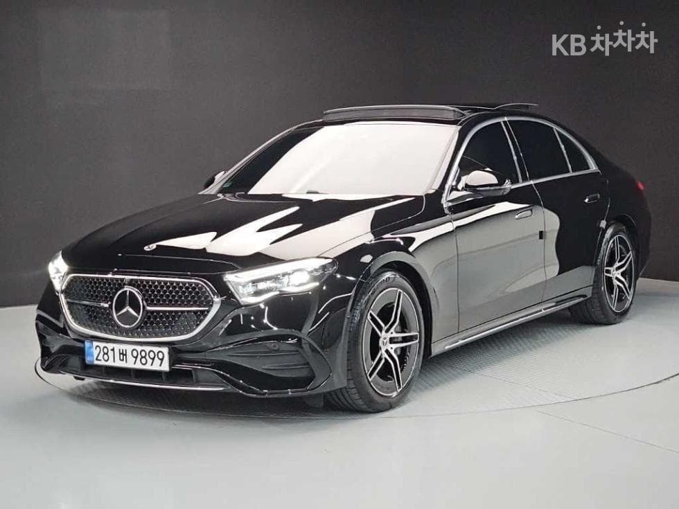 Mercedes-Benz E-클래스 (W214) E300 4MATIC AMG Line - Image 1