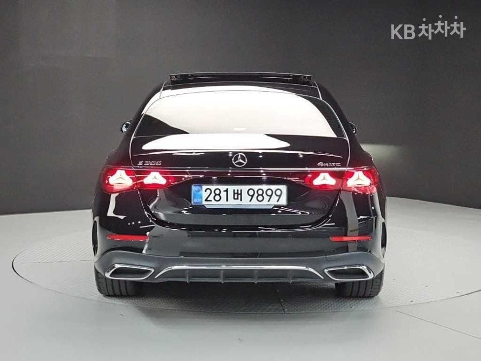 Mercedes-Benz E-클래스 (W214)E300 4MATIC AMG Line - 3