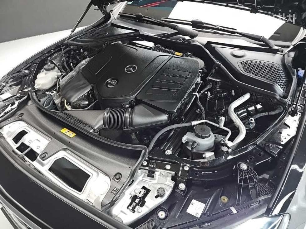 Mercedes-Benz E-클래스 (W214)E300 4MATIC AMG Line - 5