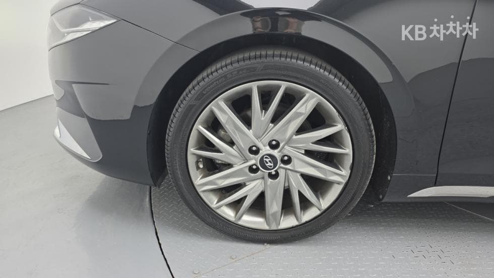 Хюндай The New (фейслифт) Grandeur (Azera)2.5 Premium - 16