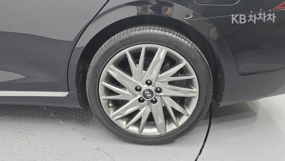 Хюндай The New (фейслифт) Grandeur (Azera)2.5 Premium - 17