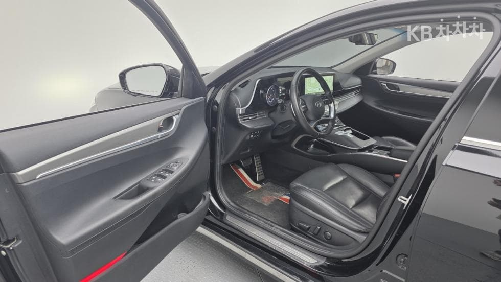 Хюндай The New (фейслифт) Grandeur (Azera)2.5 Premium - 29