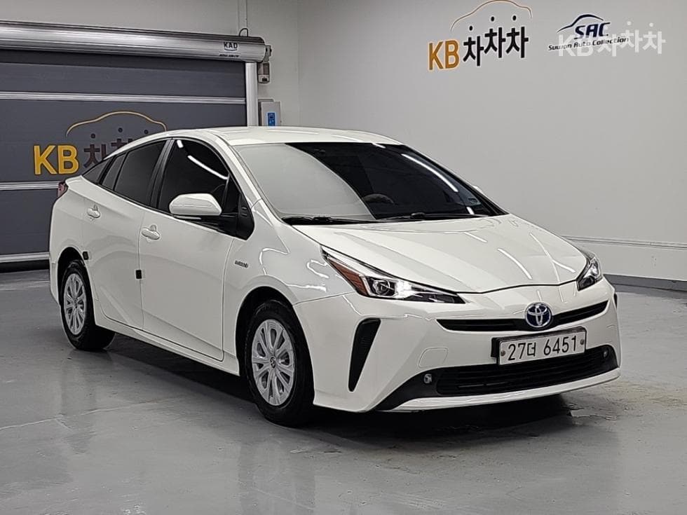 Toyota Prius 4-то поколение1.8 Стандартен - 4