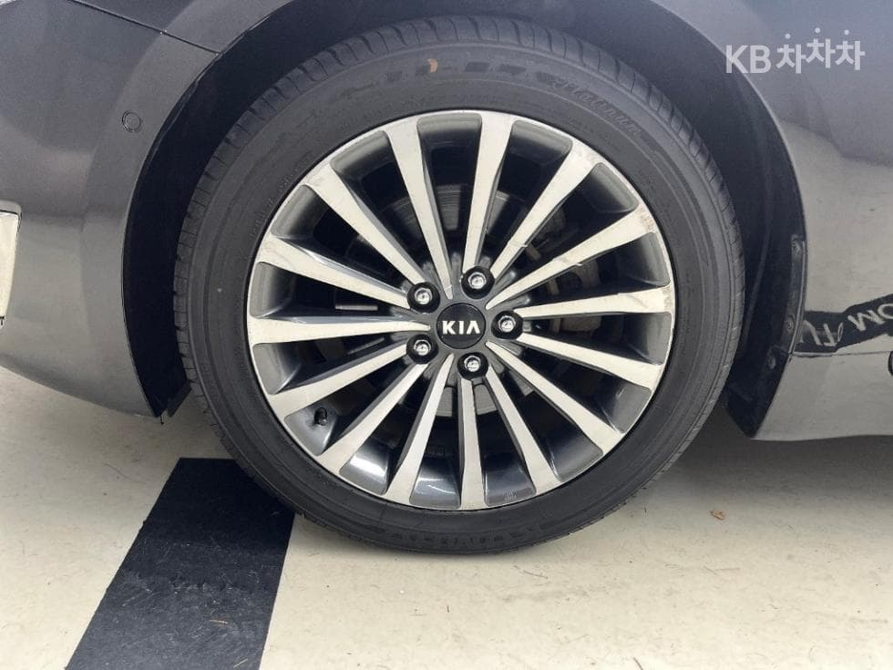 Киа The New (фейслифт) K72.4 GDI Престиж Специал (специален признак/издание) - 16