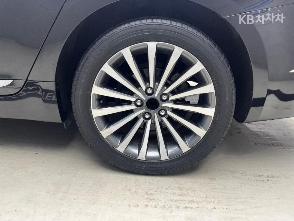 Киа The New (фейслифт) K72.4 GDI Престиж Специал (специален признак/издание) - 17