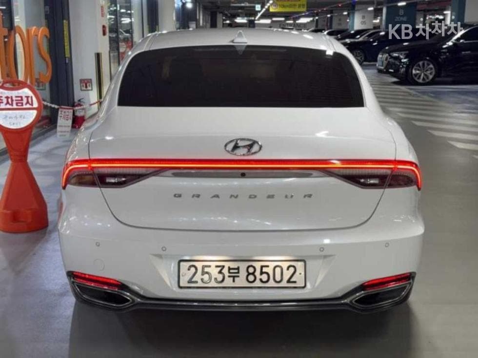 Хюндай The New (фейслифт) Grandeur (Azera)2.5 Premium 초이스 - 7
