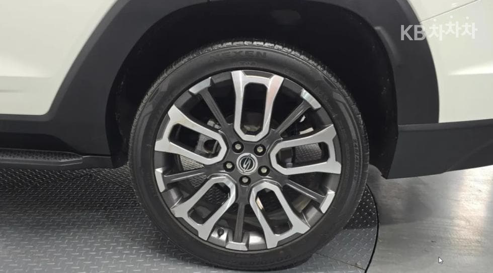 КейДжи Мобилити 토레스(J100)1.5 GDI Турбо T7 - 7