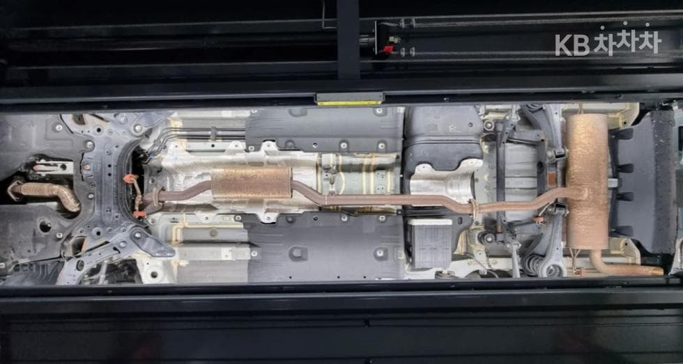 КейДжи Мобилити 토레스(J100)1.5 GDI Турбо T7 - 17
