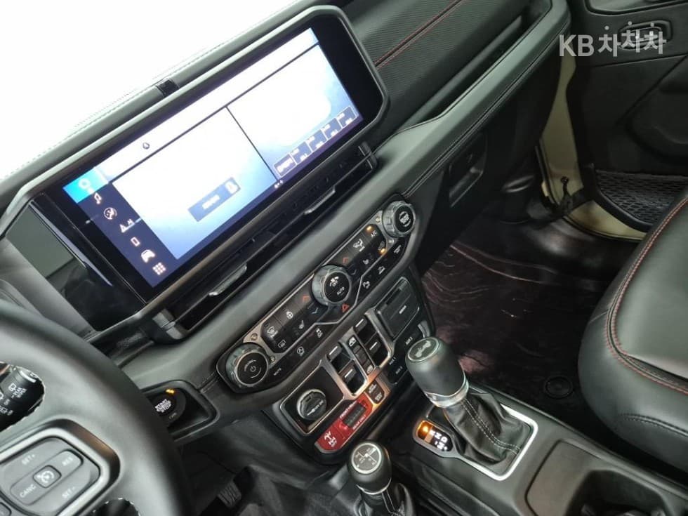 지프 랭글러 (JL)2.0 루비콘 4도어 Стандартен - 9