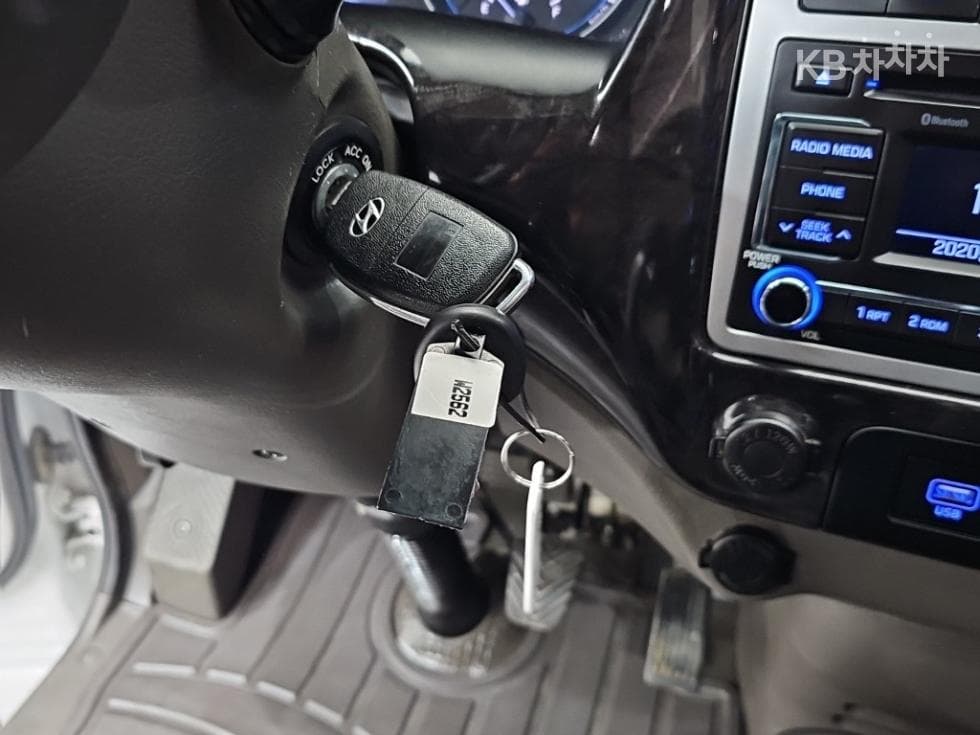 Хюндай Porter 2Удължено междуосие Двойна Кабина CRDi Premium - 17