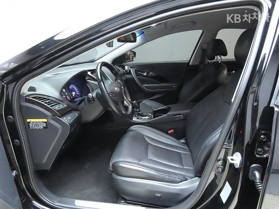 Hyundai Grandeur (Azera)HGHG240 Modern - 10
