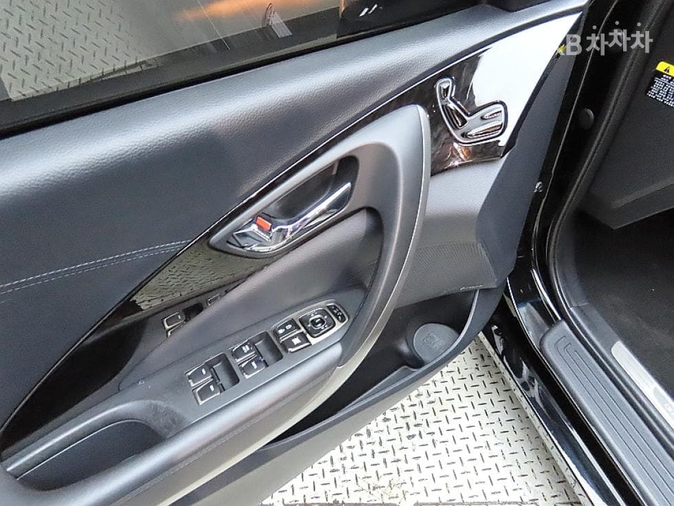 Hyundai Grandeur (Azera)HGHG240 Modern - 13