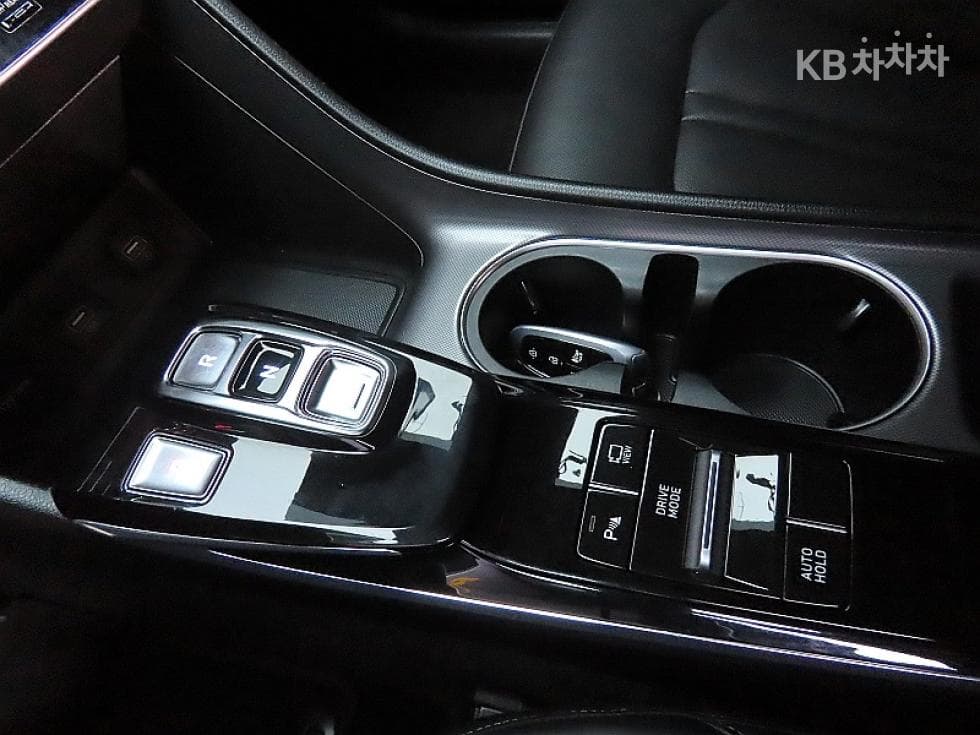 Hyundai Sonata (DN8)2.0 Premium Plus - 9