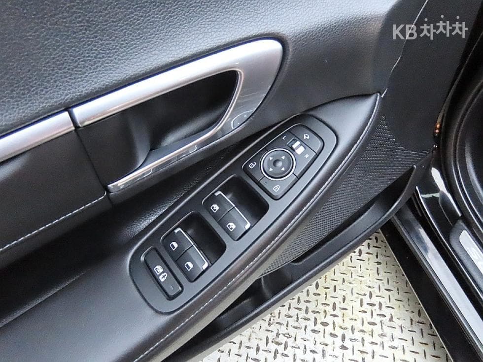 Hyundai Sonata (DN8)2.0 Premium Plus - 13