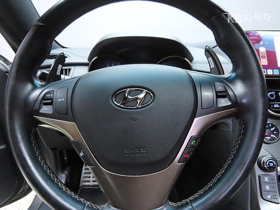 Hyundai The New (facelift) Genesis Coupe200 Turbo D - 18