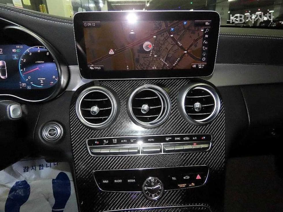 Mercedes-Benz The New (фейслифт) C-КласC43 AMG 4MATIC Cabriolet - 14