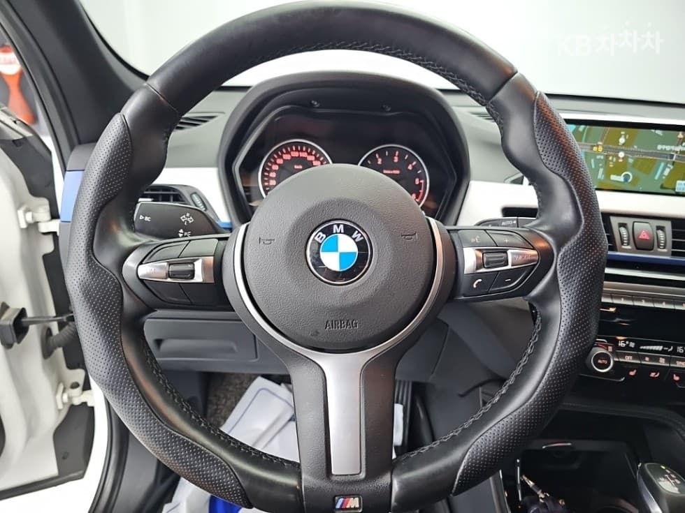 BMW X1 (F48)xDrive 20d M Sport - 9