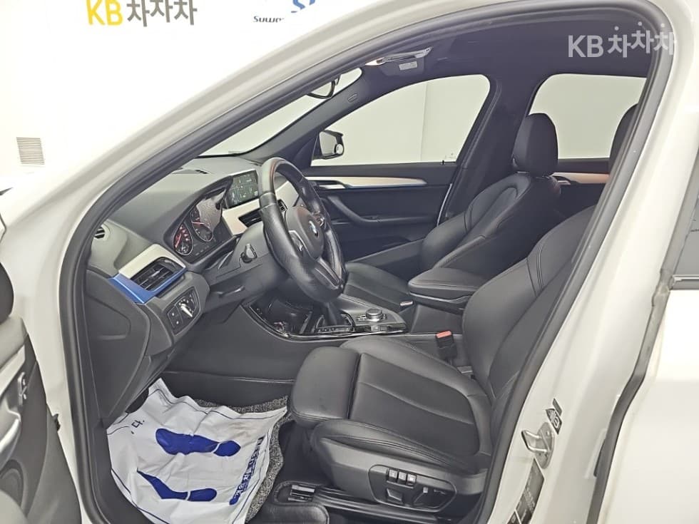 BMW X1 (F48)xDrive 20d M Sport - 11