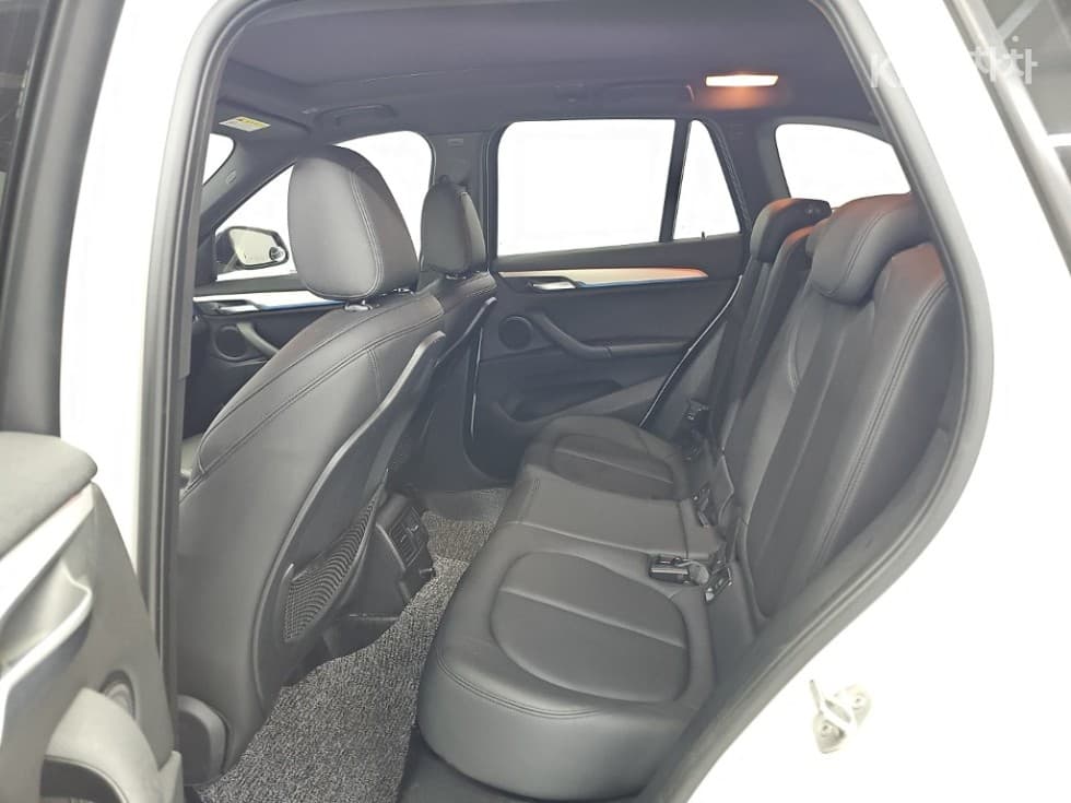 BMW X1 (F48)xDrive 20d M Sport - 12