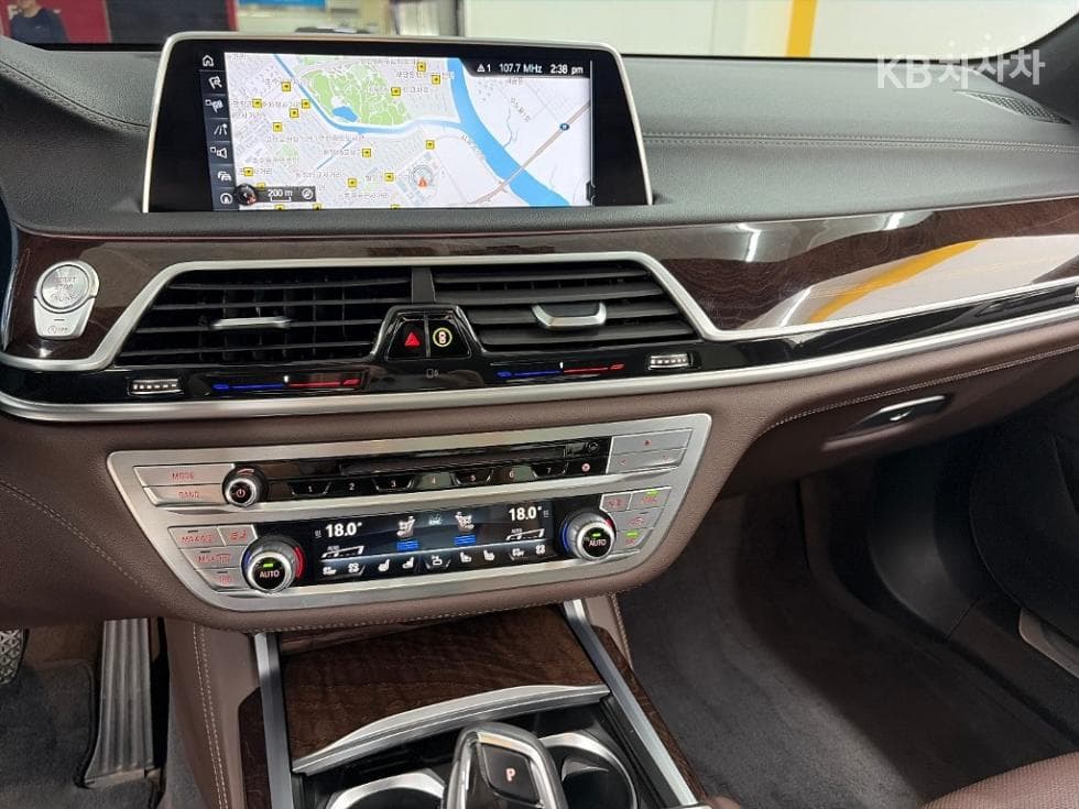 BMW 7시리즈 (G11)730Ld xDrive Стандартен - 10