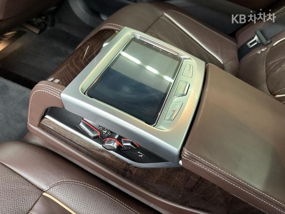 BMW 7시리즈 (G11)730Ld xDrive Стандартен - 15
