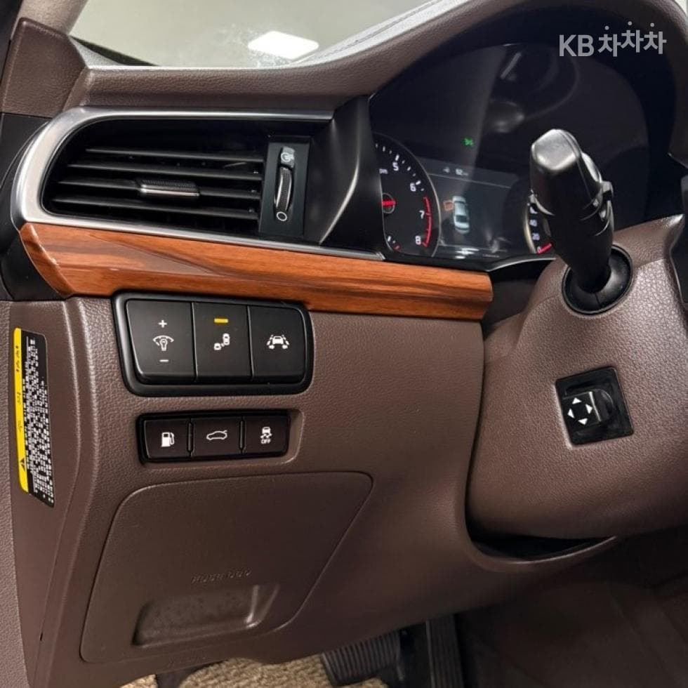 Kia All New K73.3 GDI Noblesse Special (special feature/edition) - 14