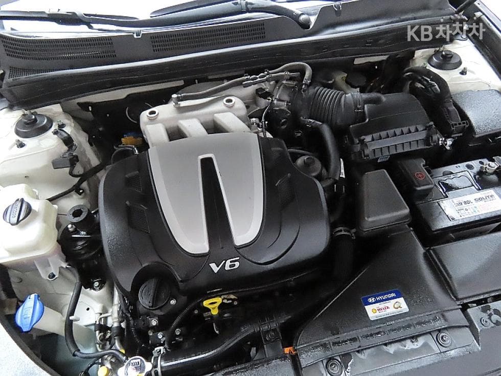 Hyundai Grandeur (Azera)HGLPG HG300 Rental car Premium - 7