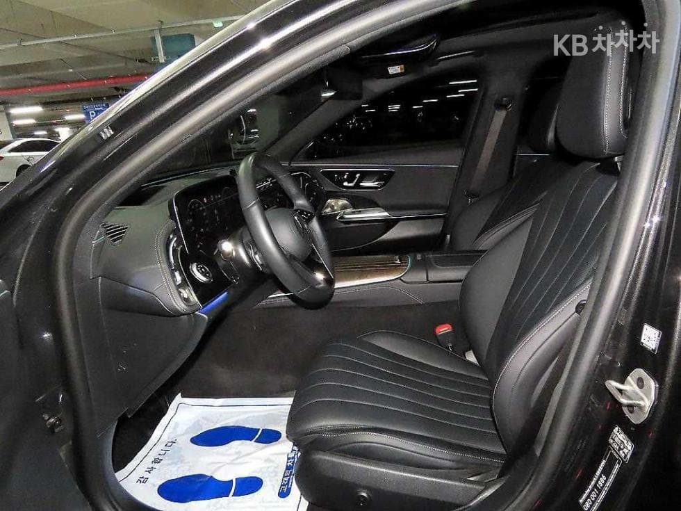 Mercedes-Benz E-클래스 (W214)E300 4MATIC Exclusive - 6