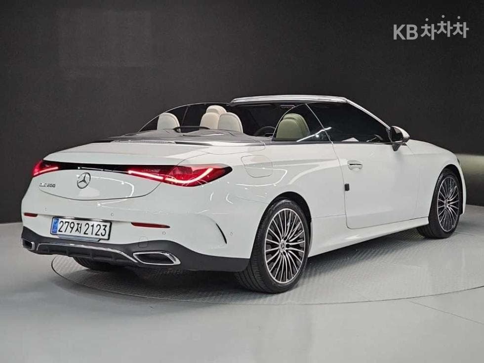 Mercedes-Benz CLE클래스 (C236)CLE 200 Cabriolet Стандартен - 4