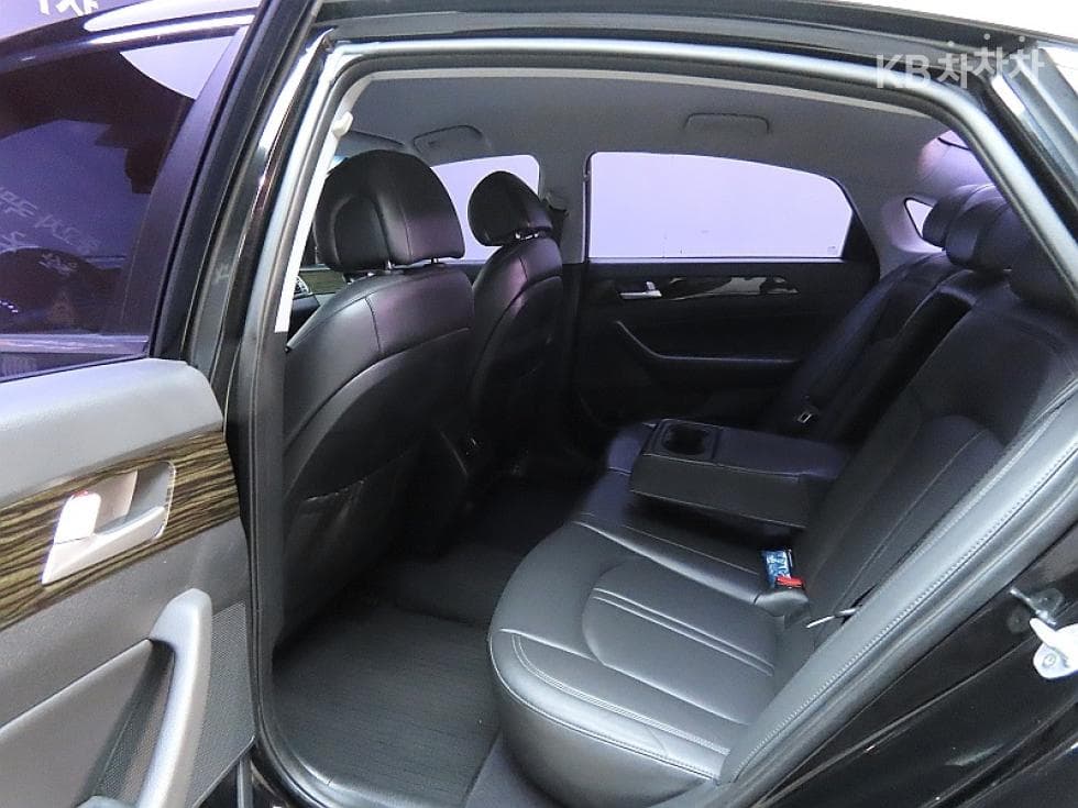 Hyundai Sonata LF2.0 Smart Standard - 11