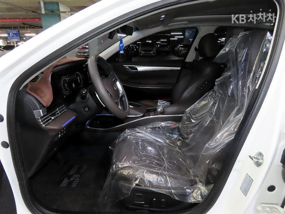 Hyundai The New (facelift) Grandeur (Azera)2.5 Exclusive - 6