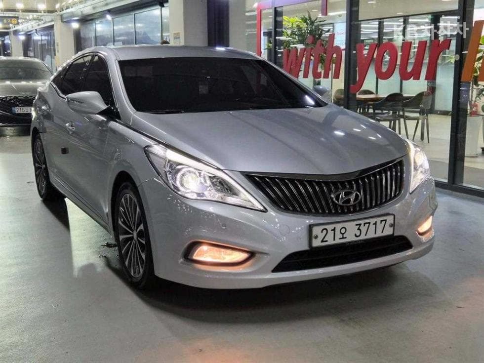 Хюндай Grandeur (Azera)HG HG300 Exclusive Специал (специален признак/издание) - Image 1