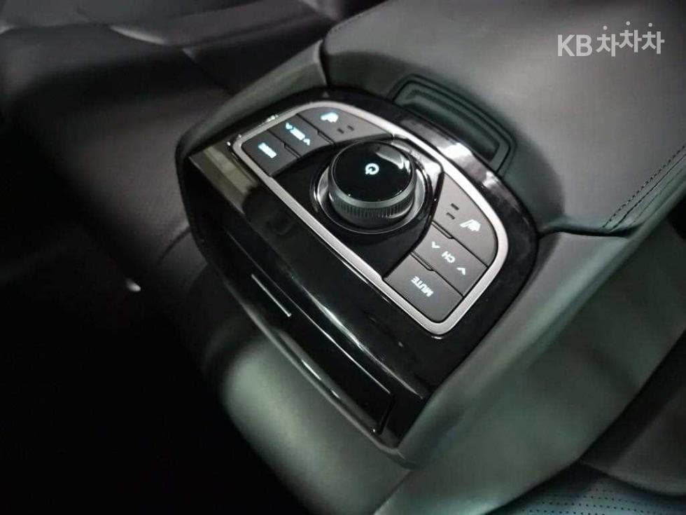 Hyundai Grandeur (Azera)HGHG300 Exclusive Special (special feature/edition) - 16