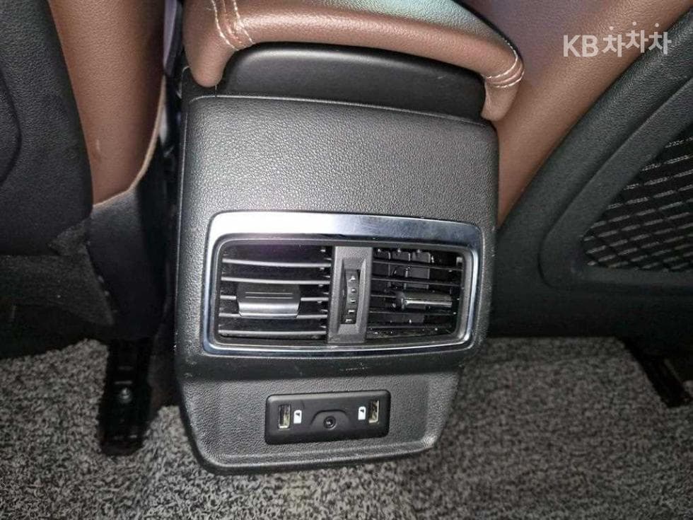 Рено Корея The New (фейслифт) QM62.0 GDe 2WD RE Signature - 15