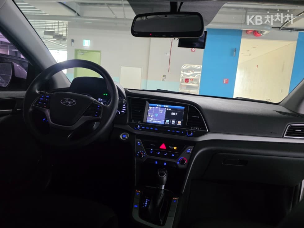 Хюндай Avante (Elantra)AD1.6 GDi Value Plus - 8