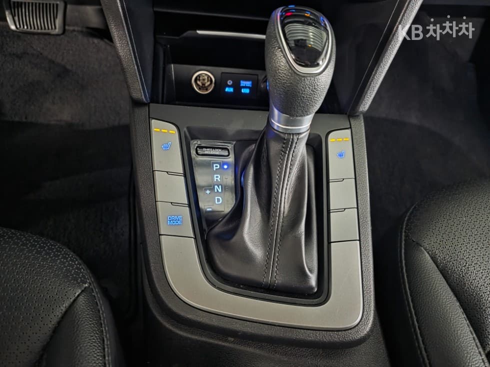 Хюндай Avante (Elantra)AD1.6 GDi Value Plus - 12