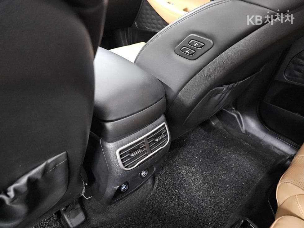 Hyundai The New (facelift) Santa Fe TMDiesel 2.2 2WD Calligraphy - 14