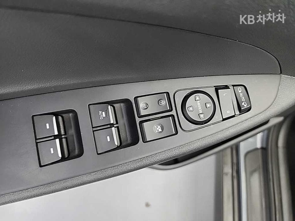 Hyundai All New TucsonGasoline (Turbo GDi) 1.6T 2WD Modern - 18