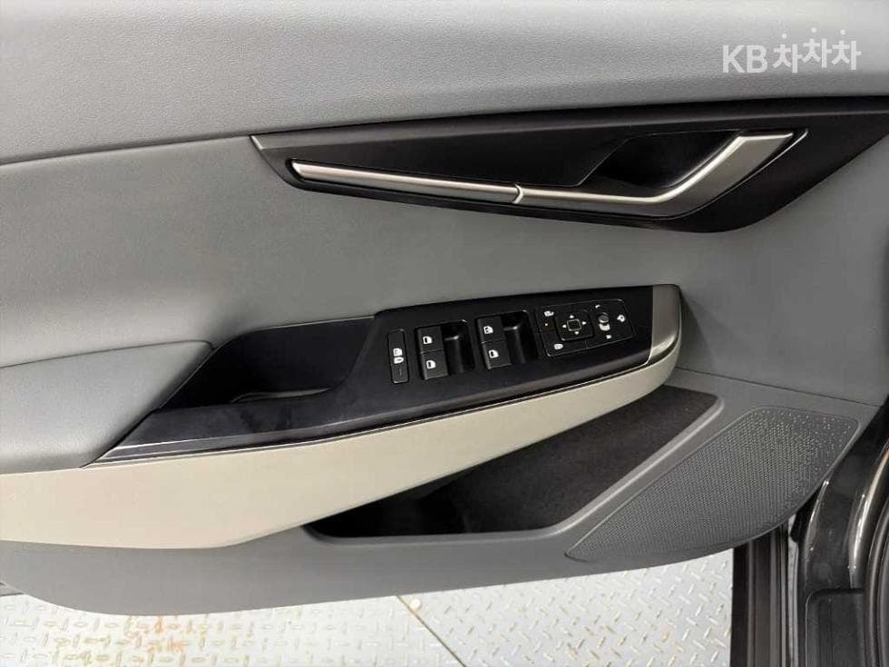Киа The New (фейслифт) EV6롱 레Местен지 4x4 Базов - 16