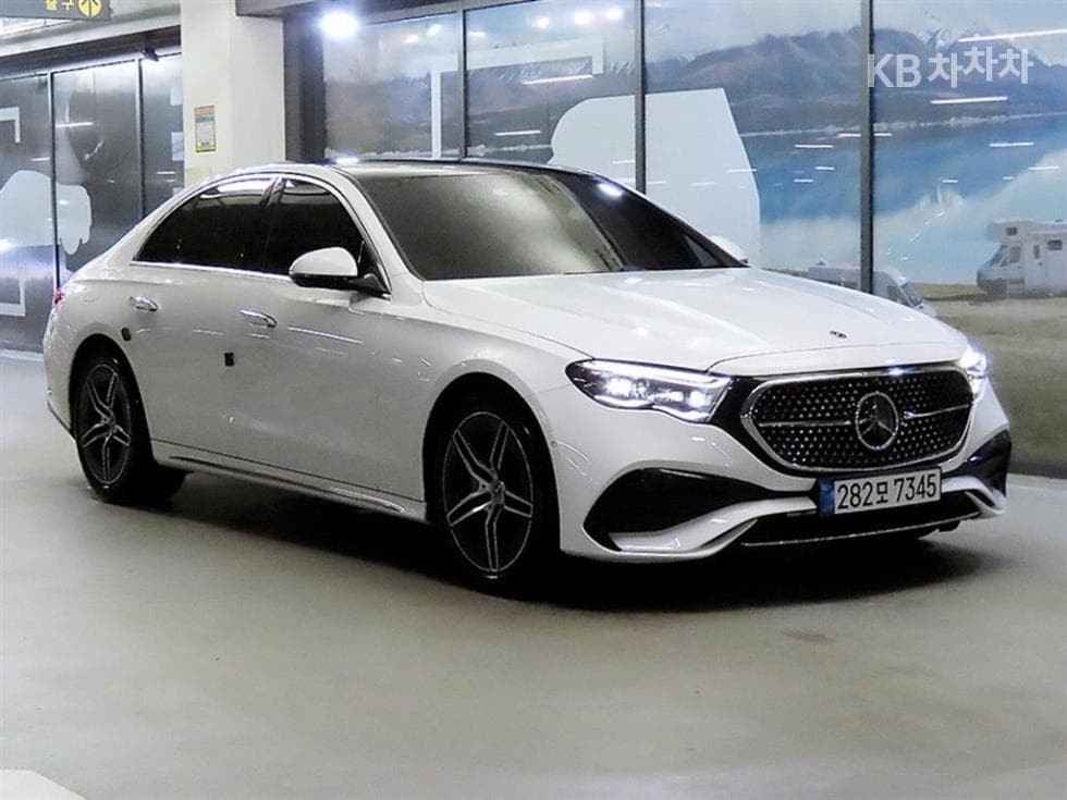 Mercedes-Benz E-클래스 (W214) E300 4MATIC AMG Line - Image 1