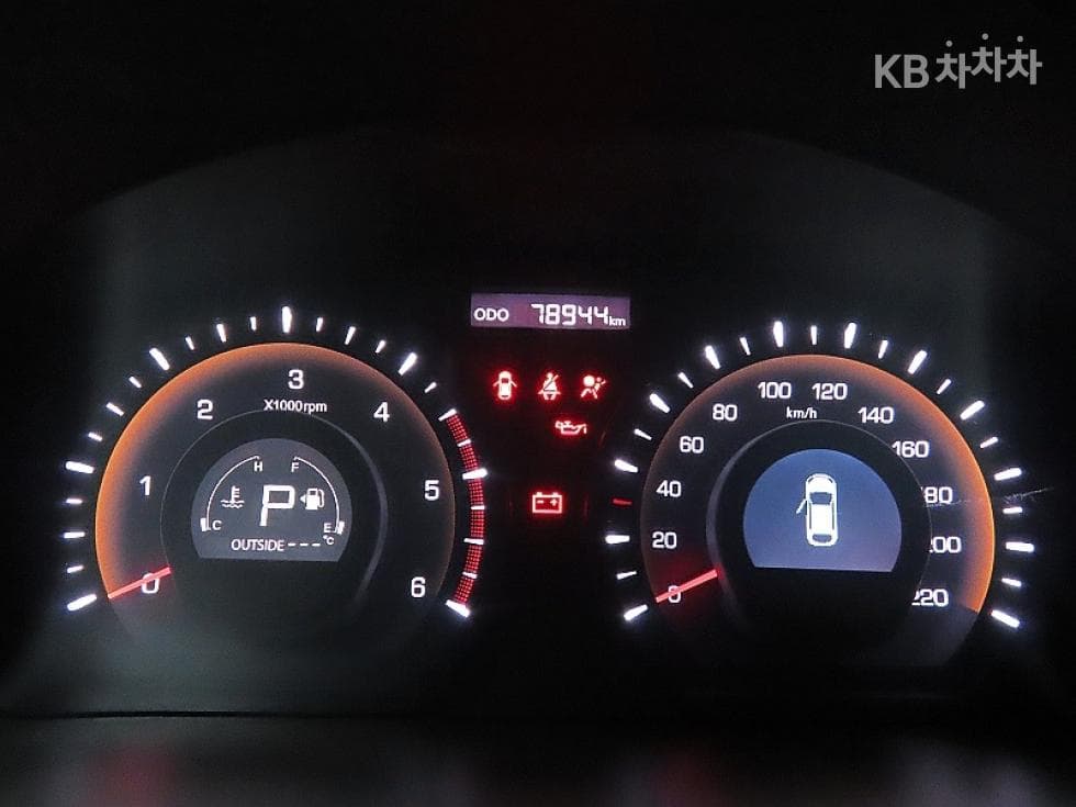 KG Mobility New코란도 C2.0 어드벤처 60th 에디션 4WD - 8