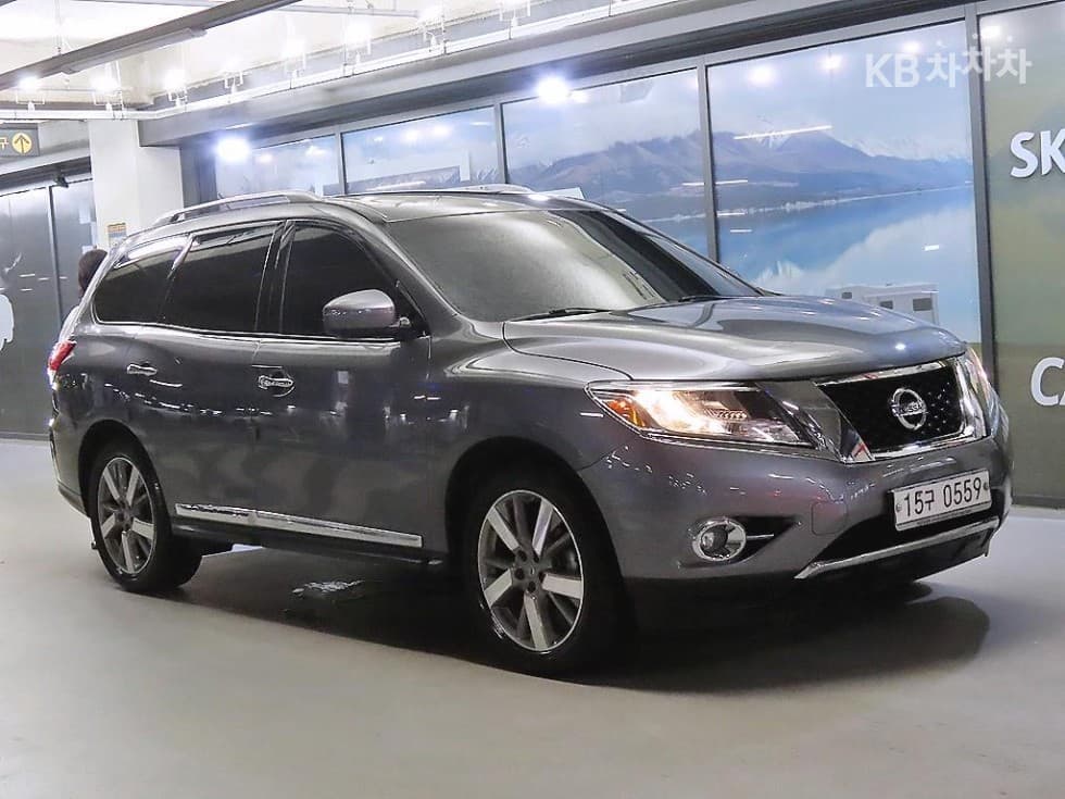 Нисан 패스파Местен더 3.5 플래티넘 CVT (Безстепенна) - Image 1